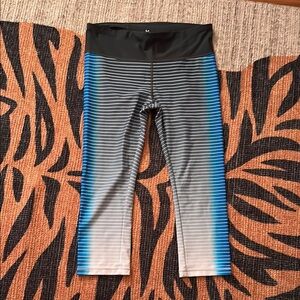 Gap fit • Capri workout leggings